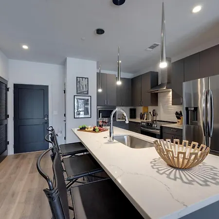 Sounds - Odyssey - Heart Of Midtown Holiday home *