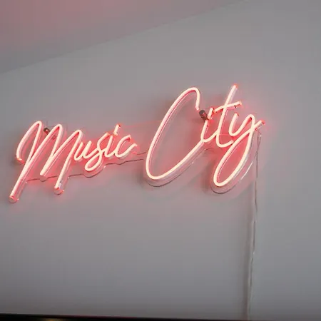 Sounds - Odyssey - Heart Of Midtown Holiday home *