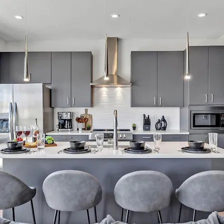 Holiday home Rockin Retreat - Odyssey - Heart Of Midtown