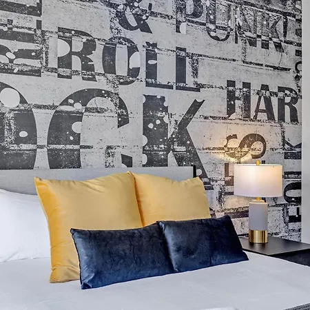 Rockin Retreat - Odyssey - Heart Of Midtown Holiday home