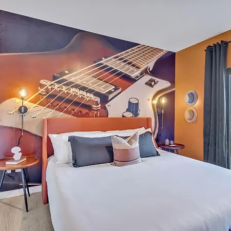 The Stage In Downtown W Pool/gym | Walk To Broadway Holiday home Nashville