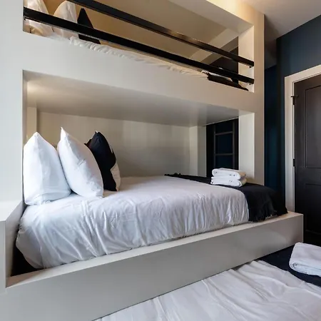 Holiday home Champagne Chic - Odyssey - Heart Of Midtown *