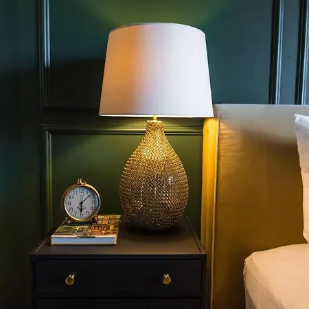 Champagne Chic - Odyssey - Heart Of Midtown * Nashville