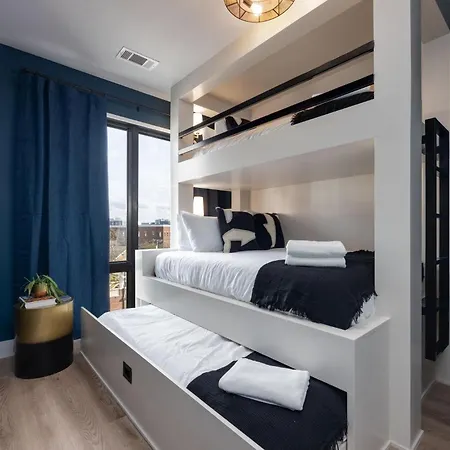 Champagne Chic - Odyssey - Heart Of Midtown * Nashville