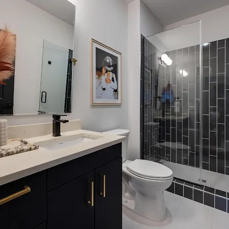 Holiday home Champagne Chic - Odyssey - Heart Of Midtown