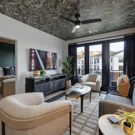 Champagne Chic - Odyssey - Heart Of Midtown Holiday home Nashville