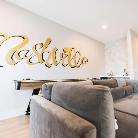 Double Treble - Sleeps 24 - 2 Townhomes Holiday home