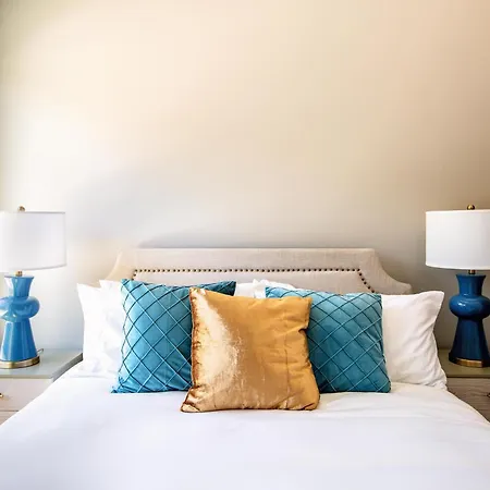 Double Treble - Sleeps 24 - 2 Townhomes *
