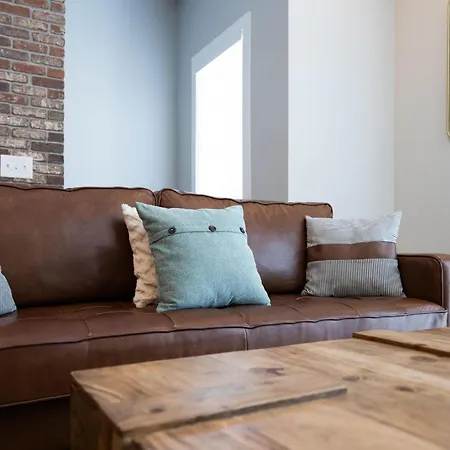 Double Treble - Sleeps 24 - 2 Townhomes Holiday home