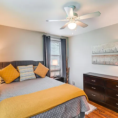 Cozy Retreat With Deck About 6 Mi To Downtown Holiday home *