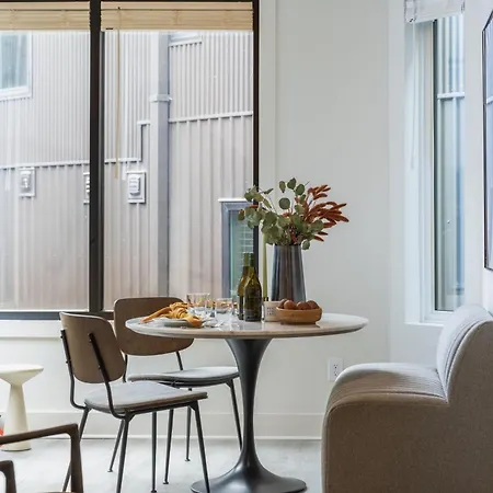 Hotel Outrider 107 By Avantstay Perfect Nash Location Nashville
