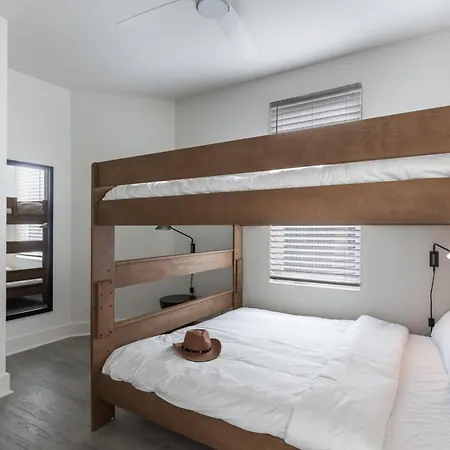 Hotel Outrider 107 By Avantstay Perfect Nash Location