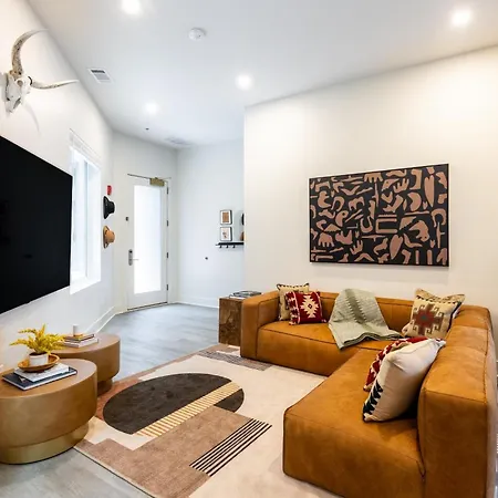 Outrider 113 By Avantstay Accessible Bathrooms Apartment *