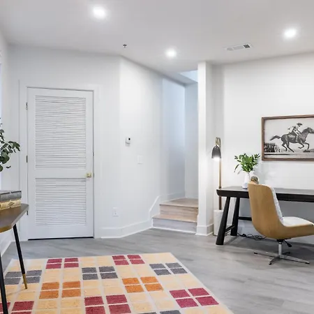 Apartment Outrider 113 By Avantstay Accessible Bathrooms