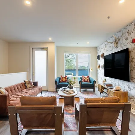 Outrider 1020 By Avantstay 5 Minutes To Broadway Downtown *