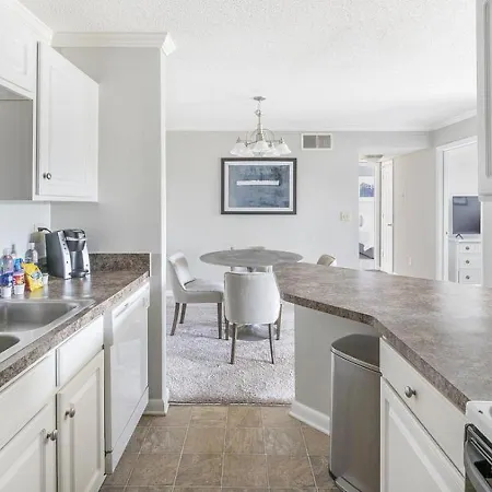 Landing Modern With Amazing Amenities *