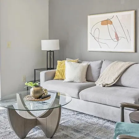 Landing Modern With Amazing Amenities Nashville