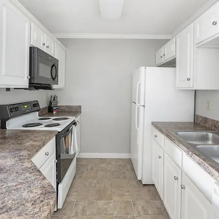 Apartment Landing Modern With Amazing Amenities Nashville