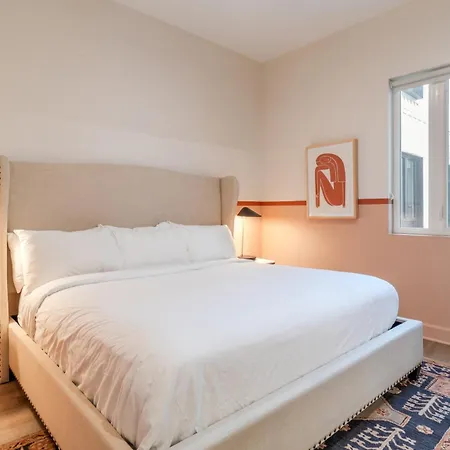 Conway A103- Avantstay Private Balcony In The Heart Of Downtown Apartment *