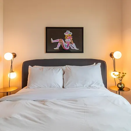 Conway A103- Avantstay Private Balcony In The Heart Of Downtown Apartment *