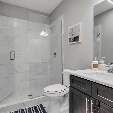 Modern Nations - Walkable - 5 Mi Downtown Nashville