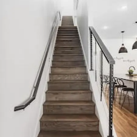 Modern With Large Patio Rooftop Deck And Garage Holiday home