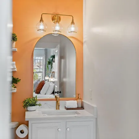 Convienent Craftsman * Nashville