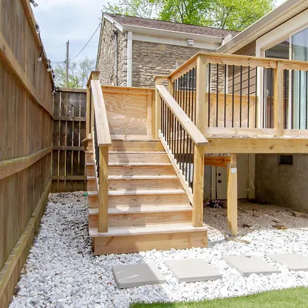 East Retreat— Large Pool — Outdoor Oasis * Nashville