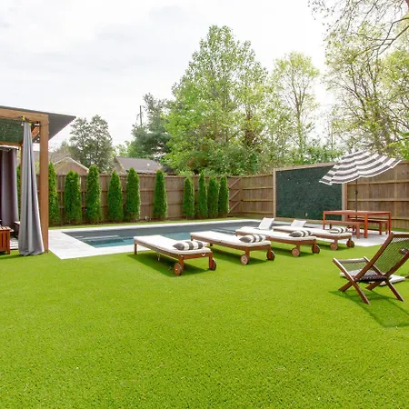 Holiday home East Retreat— Large Pool — Outdoor Oasis Nashville