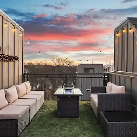 Holiday home Huge With Patio - Walk To Shops, Food, Brewery Nashville