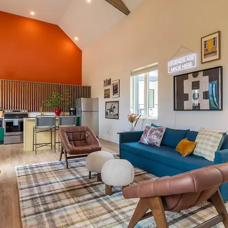 Conway Full B Buyout By Avantstay Sleeps 30 *