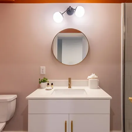 Outrider 1024 By Avantstay Private Balcony Minutes To Broadway Downtown