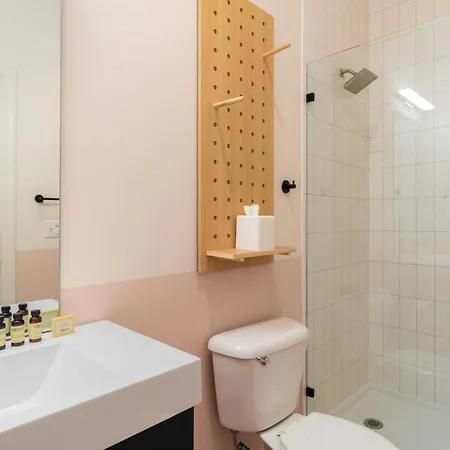 Conway B105 By Avantstay Stylish 2bdr In Downtown 5mins To Broadway * Nashville