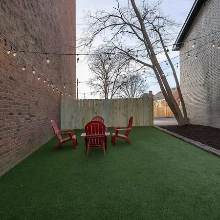 Apartment By Vanderbilt And Belmont, 3 Miles To Downtown & Free Parking *
