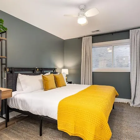 By Vanderbilt And Belmont, 3 Miles To Downtown & Free Parking Nashville