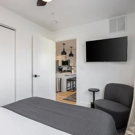 Stylish In Hillsboro Village By Vanderbilt And Belmont * Nashville