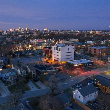 Apartment Walk To Hillsboro Village, Close To Vanderbilt, 3 Miles To Downtown