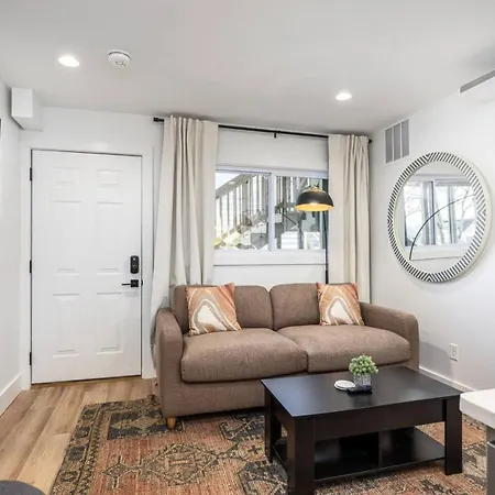 Bright By Vanderbilt And Belmont, 3 Miles To Downtown * Nashville
