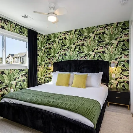 Retreat With Patio & Free Parking, By Vanderbilt *