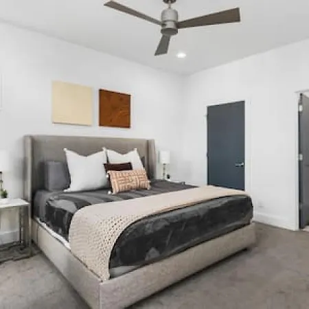 Belmont Retreat Walk To Restaurants, Coffee, 12 South Holiday home *