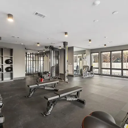 Luxury With Huge Patio, Near Vanderbilt & Downtown Nashville