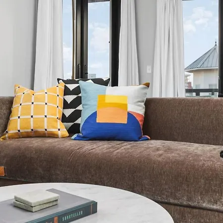 Luxury With Huge Patio, Near Vanderbilt & Downtown