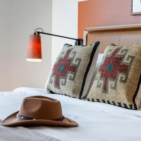 Apartment Outrider 105 By Avantstay Near Broadway Downtown