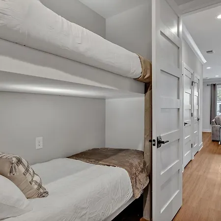 Holiday home Melrose Mezzo - 5 Mins To Broadway - Rooftop *