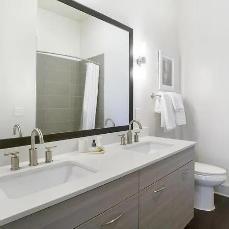 Landing Modern With Amazing Amenities