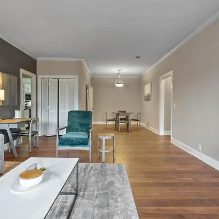 Landing Modern With Amazing Amenities Nashville