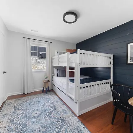 The Blue - 4 Beds And 7 Mins To Broadway! Nashville