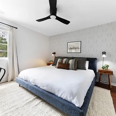 The Blue - 4 Beds And 7 Mins To Broadway! Nashville