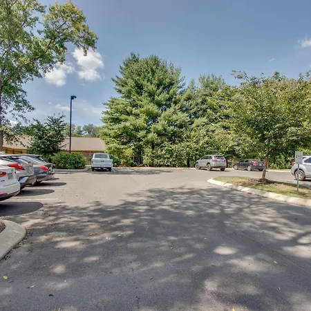New East Nash - King Bed Short Drive To Dwntwn Apartment