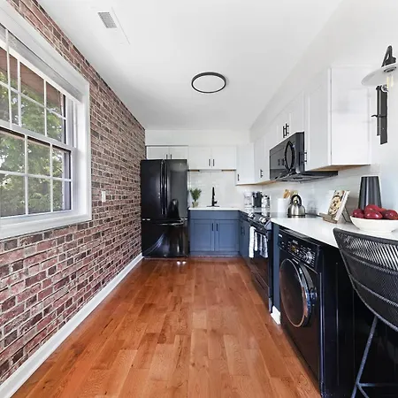 Harmonic Close To Vanderbilt And 12 South Apartment Nashville